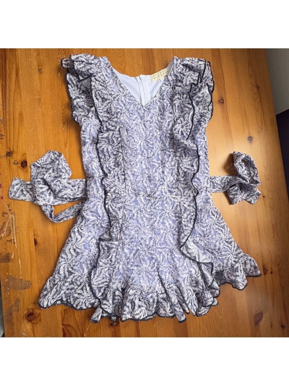 Hannah Banana lace lined fancy romper size 8
